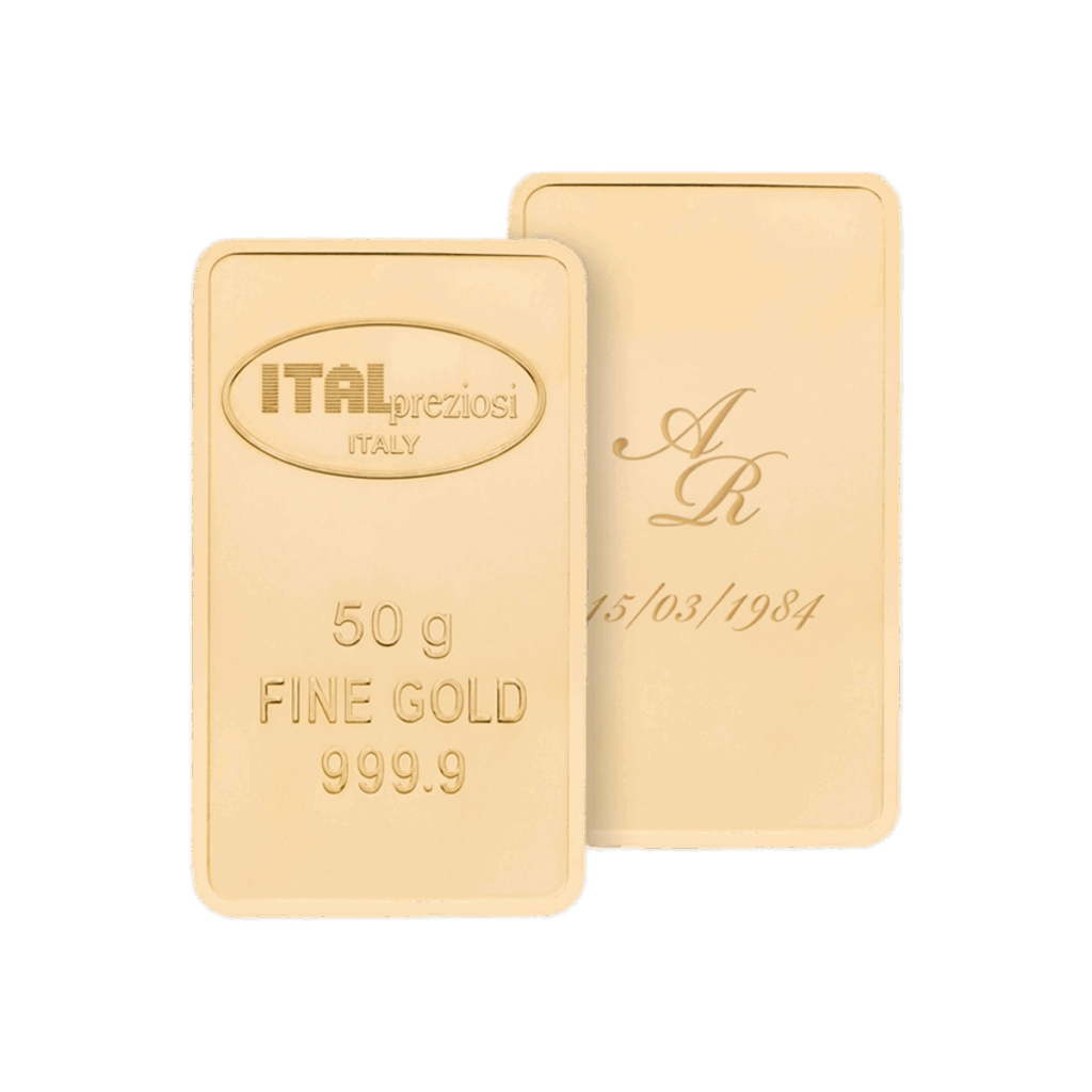 Due lingotti d'oro Lingotto Oro da 50 grammi: uno reca la scritta "ITALpreziosi ITALIA 50 g ORO FINE 999,9", mentre l'altro reca incise le iniziali in corsivo "AR" e la data "15/03/1984".