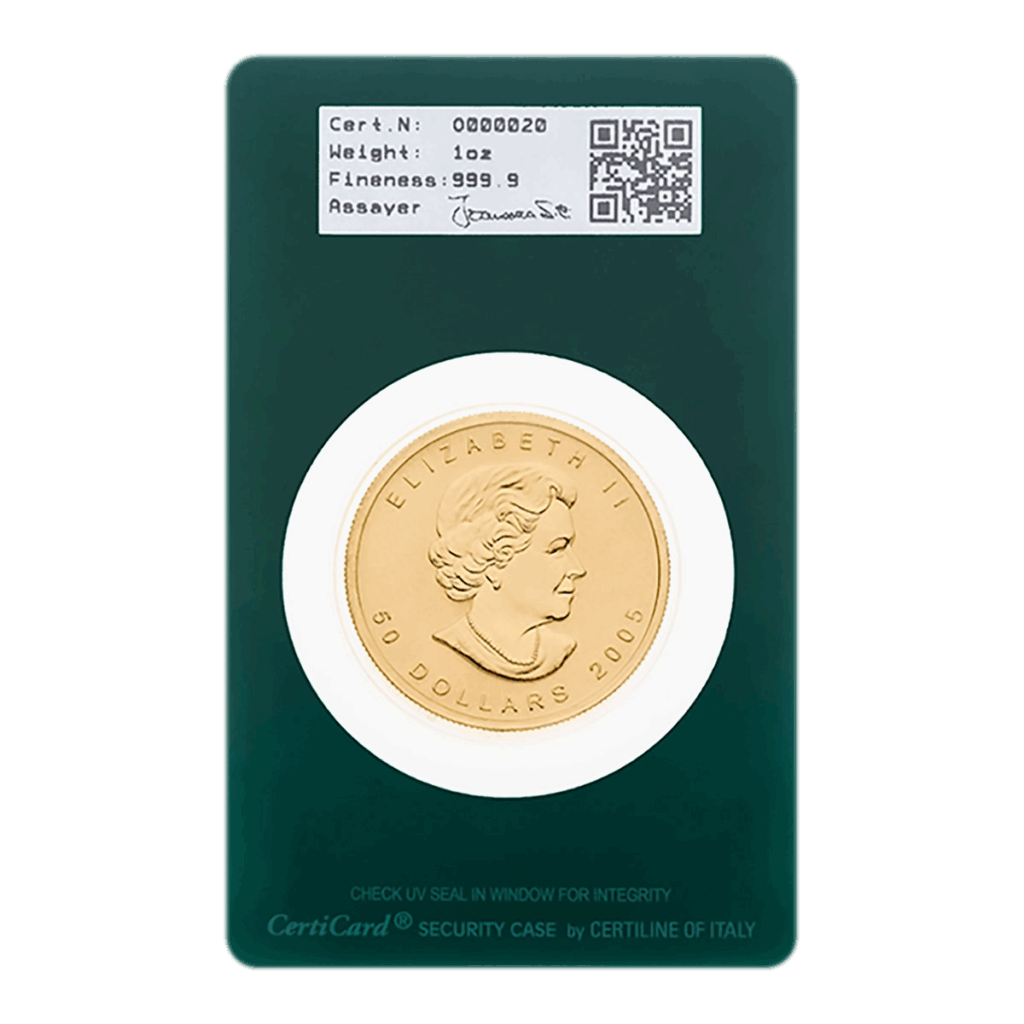 Una moneta d'oro da 1 oz Maple Leaf con il profilo della Regina Elisabetta II, segnata 50 dollari, 2006, è contenuta in un supporto CertiCard verde che riporta le specifiche e un codice QR sopra la moneta.