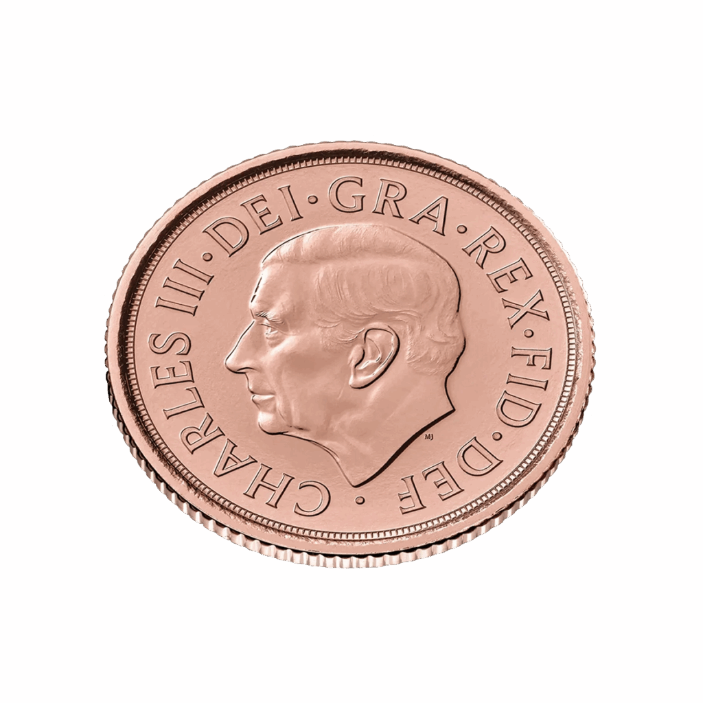 La Mezza Sterlina d'Oro 2025 - Re Carlo III è una moneta in rame con il profilo di Re Carlo III rivolto a sinistra e l'iscrizione "CHARLES III - DEI - GRA - REX - FID - DEF -" intorno al bordo.
