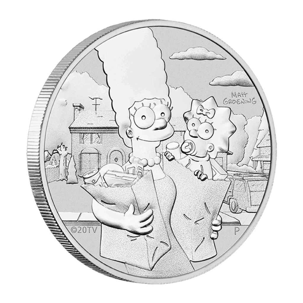 La moneta Tuvalu I Simpson 2021: Marge e Maggie 1 oz Argento Fior di Conio mostra Marge Simpson con in mano le buste della spesa e Maggie, su uno sfondo suburbano con la firma di Matt Groening sulla destra.